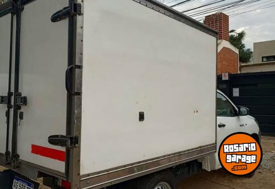 Utilitarios - Toyota HILUX 2024 Diesel 120000Km - En Venta