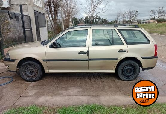Autos - Volkswagen Gol 2004 Nafta 215000Km - En Venta
