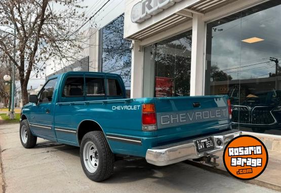 Camionetas - Chevrolet LUV C SIMPLE 2.5 D 4x2 1996 Diesel 385000Km - En Venta