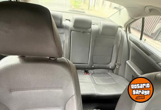 Autos - Volkswagen Vento 2.5 2012 GNC 170000Km - En Venta