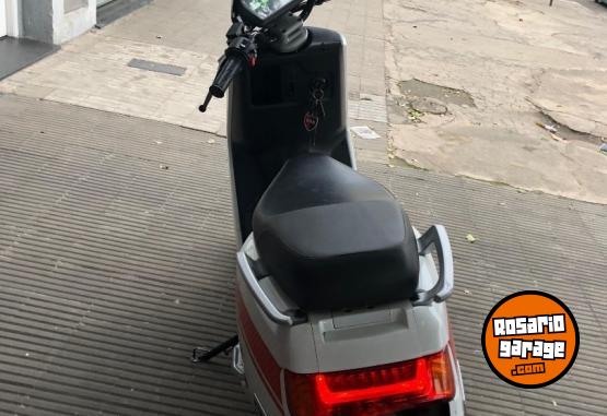 Motos - Nuuv NGT 3,8kw 2020 Electrico / Hibrido 16000Km - En Venta