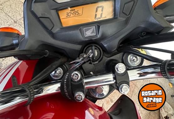 Motos - Honda CG Titan. 2020 Nafta 30000Km - En Venta