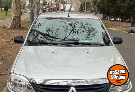 Autos - Renault Logan 2013 GNC 230000Km - En Venta