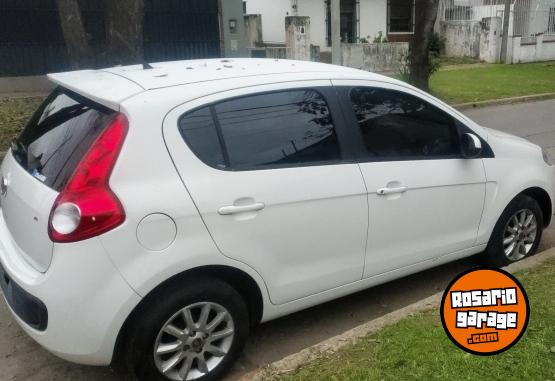 Autos - Fiat Palio Atracctive 1.4 2014 Nafta 104000Km - En Venta