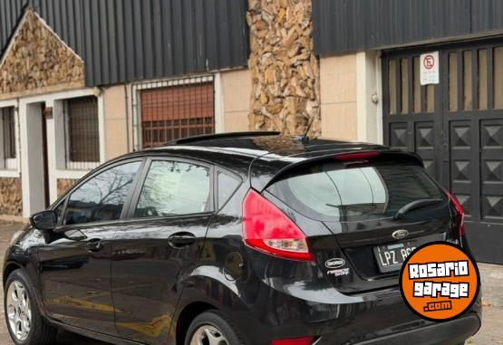 Autos - Ford FIESTA TITANIUM 2012 Nafta 166000Km - En Venta