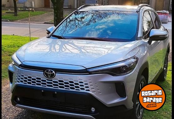 Autos - Toyota Corolla cross 2025 Nafta 39000Km - En Venta
