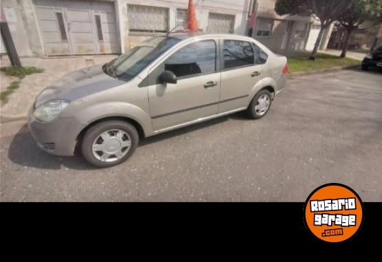 Autos - Ford Fiesta max ambiente plus 2006 Nafta 179000Km - En Venta