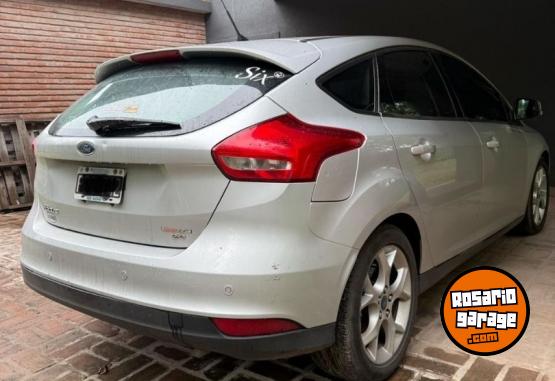 Autos - Ford Focus 2015 Nafta 123000Km - En Venta