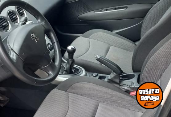 Autos - Peugeot 308 Active 2015 Diesel 128000Km - En Venta
