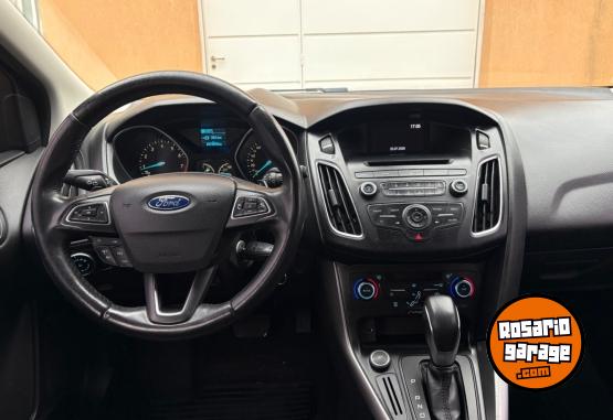Autos - Ford FOCUS 5P SE PLUS AT 2016 Nafta 102000Km - En Venta