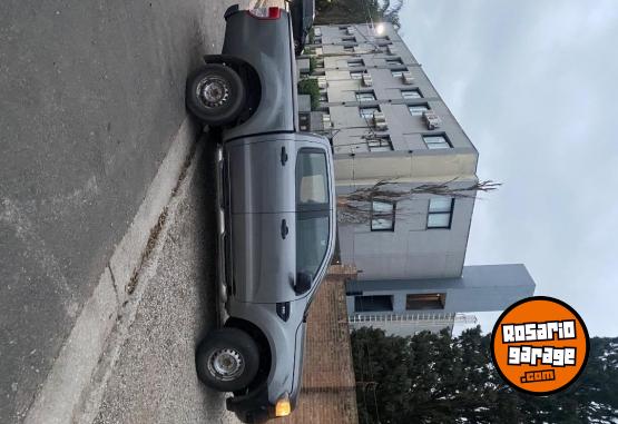 Camionetas - Ford XL DC 2.2 2017 Diesel 165000Km - En Venta