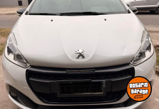 Autos - Peugeot 208 gt 2017 Nafta 98000Km - En Venta