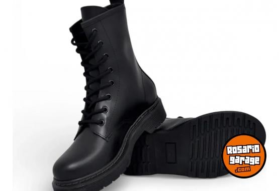 Indumentaria - Borcegos Cuero Vegano Cletas - En Venta