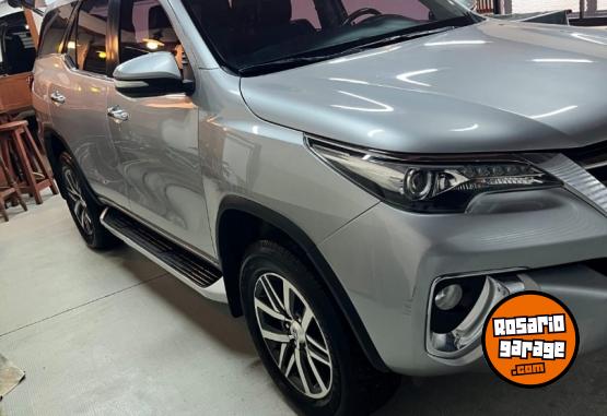 Camionetas - Toyota Sw4 srx 2017 Diesel 202000Km - En Venta
