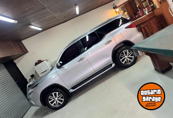 Camionetas - Toyota Sw4 srx 2017 Diesel 202000Km - En Venta