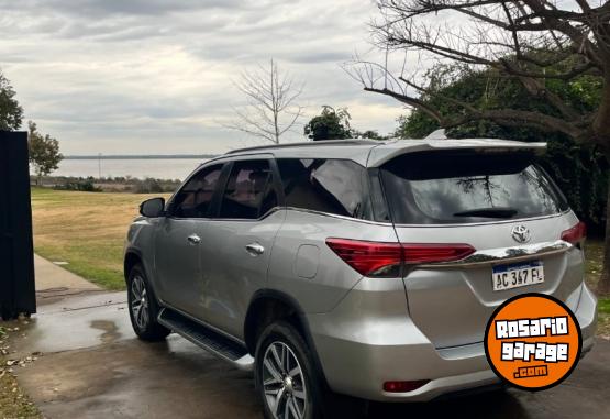 Camionetas - Toyota Sw4 srx 2017 Diesel 202000Km - En Venta