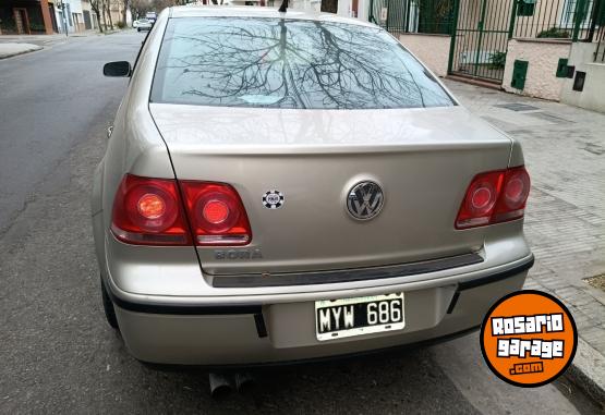 Autos - Volkswagen Bora 2.0 2013 Nafta 162000Km - En Venta