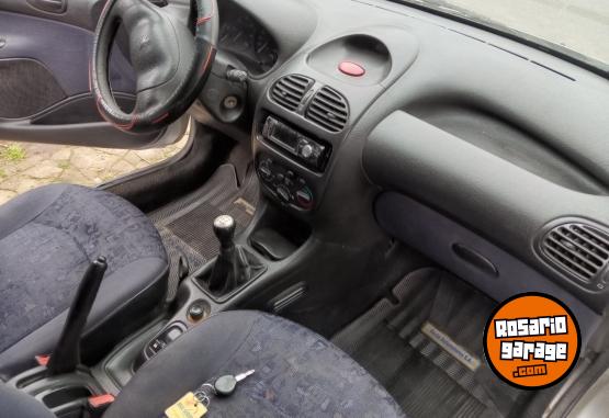Autos - Peugeot 206 2001 Diesel 260000Km - En Venta