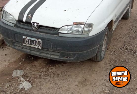 Utilitarios - Peugeot Partner Furgon 2001 Diesel 15000Km - En Venta