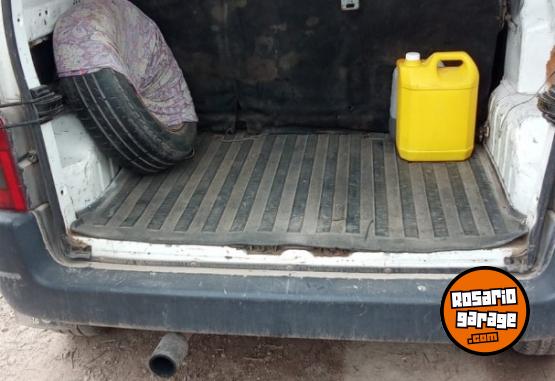 Utilitarios - Peugeot Partner Furgon 2001 Diesel 15000Km - En Venta