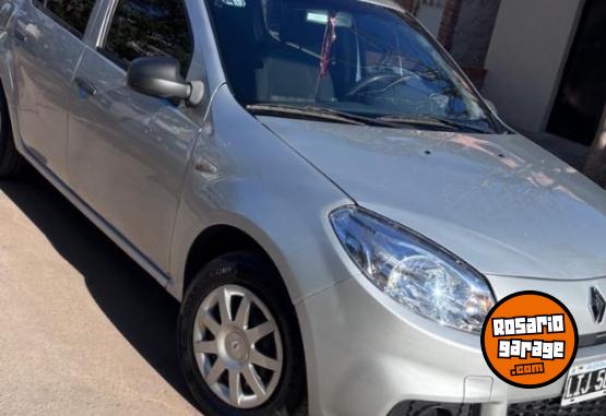 Autos - Renault Sandero 2012 GNC 174000Km - En Venta