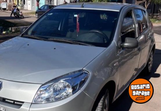 Autos - Renault Sandero 2012 GNC 174000Km - En Venta
