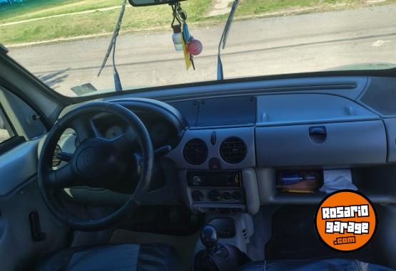 Utilitarios - Renault Kangoo 2008 Diesel 111111Km - En Venta