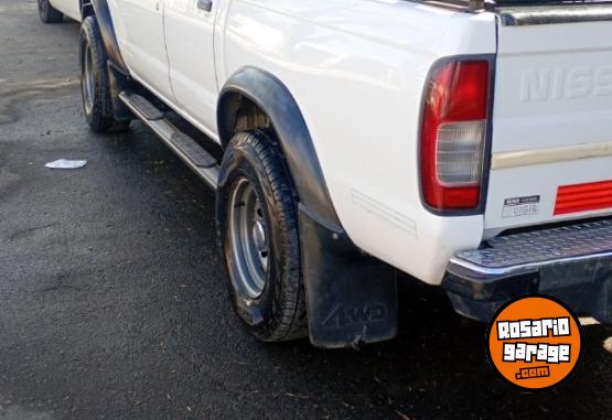Camionetas - Nissan d 22 4x4 2000 Diesel 350000Km - En Venta