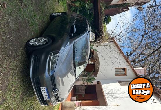 Autos - Volkswagen Suran 2017 Nafta 136000Km - En Venta