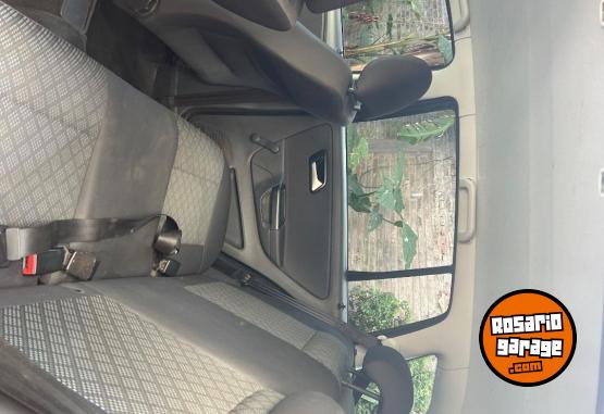 Autos - Volkswagen Suran 2017 Nafta 136000Km - En Venta