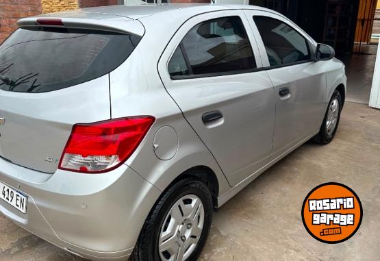 Autos - Chevrolet Onix 2017 Nafta 130000Km - En Venta