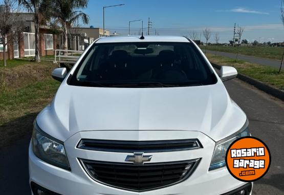 Autos - Chevrolet PRISMA LTZ 2014 Nafta 140000Km - En Venta
