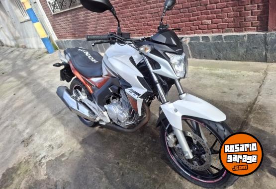 Motos - Honda CB TWSTER 250 2020 Nafta 27910Km - En Venta