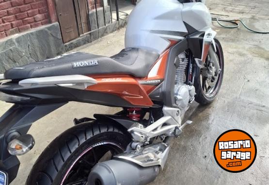 Motos - Honda CB TWSTER 250 2020 Nafta 27910Km - En Venta