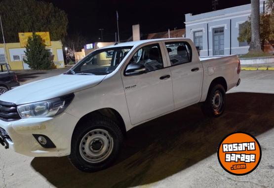 Camionetas - Toyota HILUX 2017 Diesel 340000Km - En Venta