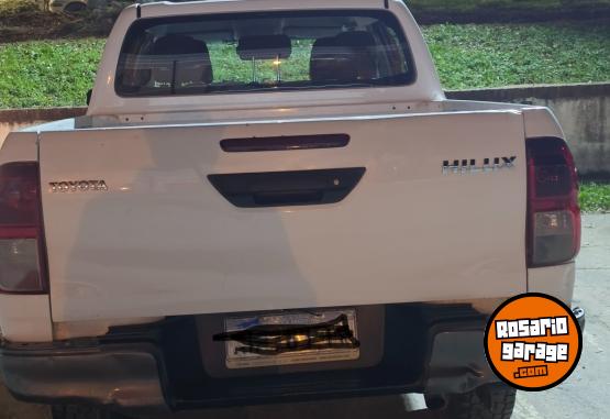 Camionetas - Toyota HILUX 2017 Diesel 340000Km - En Venta