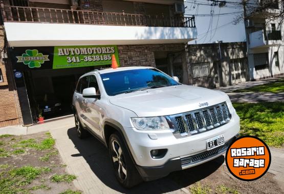 Camionetas - Chrysler Gran Cherokee Overland 2012 Nafta 150000Km - En Venta