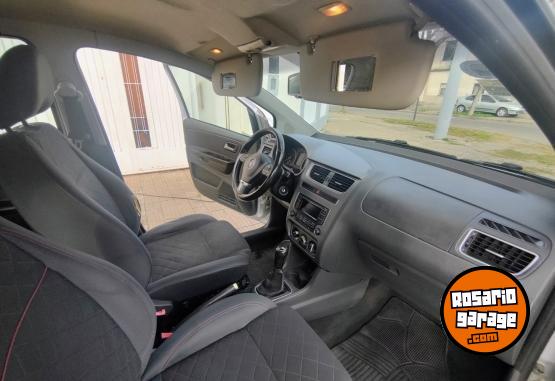 Autos - Volkswagen Suran Highline 2013 GNC 84500Km - En Venta