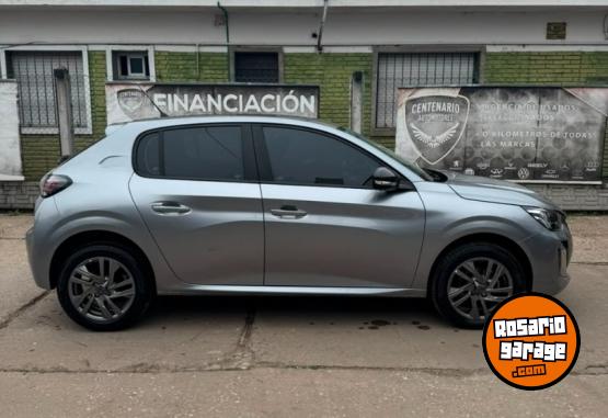 Autos - Peugeot 208 Allure AT 2025 Nafta 9000Km - En Venta