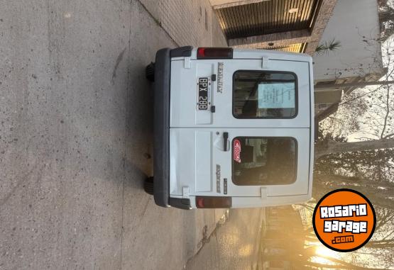 Utilitarios - Renault Express 1997 Diesel 203000Km - En Venta