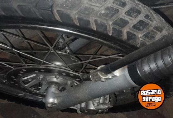 Motos - Honda Xr , 150 2020 Nafta 17800Km - En Venta
