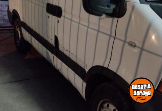 Utilitarios - Renault Master 2011 Diesel 111111Km - En Venta