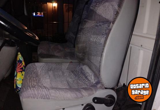Utilitarios - Renault Master 2011 Diesel 111111Km - En Venta
