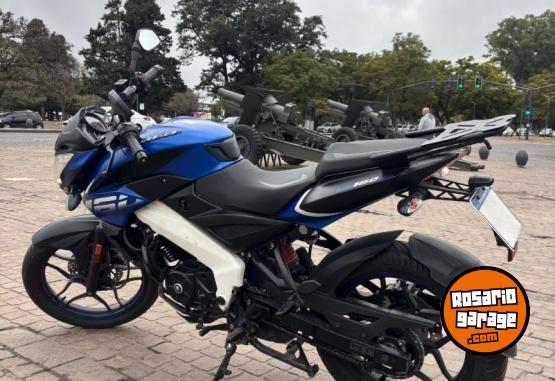 Motos - Bajaj Rouser 160 ns 2023 Nafta 2945Km - En Venta