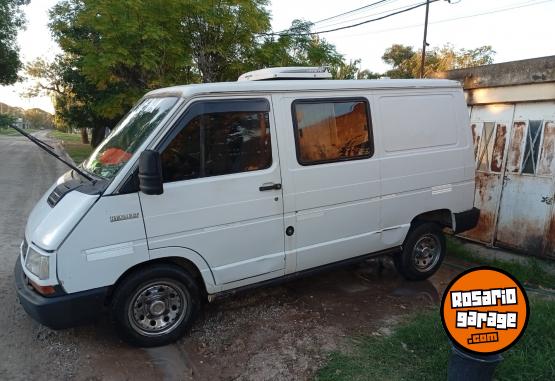 Camionetas - Renault Trafic 1998 GNC 111111Km - En Venta