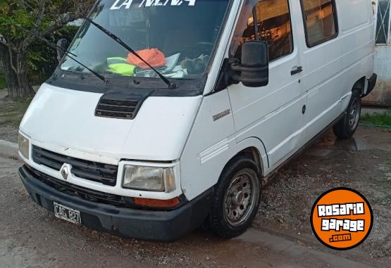 Camionetas - Renault Trafic 1998 GNC 111111Km - En Venta