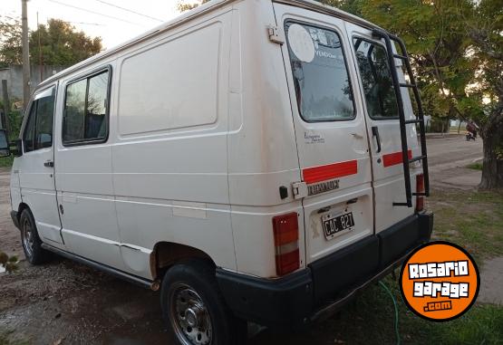 Camionetas - Renault Trafic 1998 GNC 111111Km - En Venta