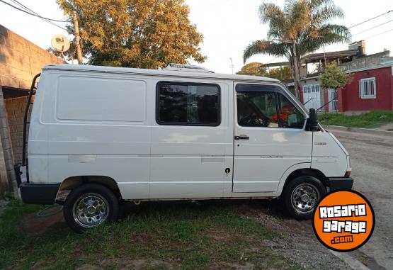 Camionetas - Renault Trafic 1998 GNC 111111Km - En Venta