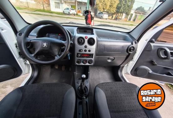 Utilitarios - Peugeot Partner 1.6 2018 GNC 155000Km - En Venta