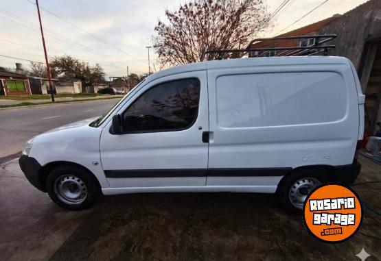 Utilitarios - Peugeot Partner 1.6 2018 GNC 155000Km - En Venta
